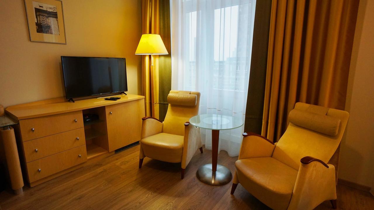Brass Suites Łódź Exterior foto