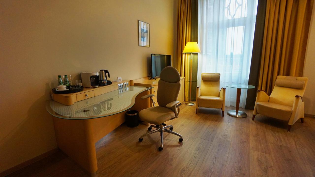 Brass Suites Łódź Exterior foto