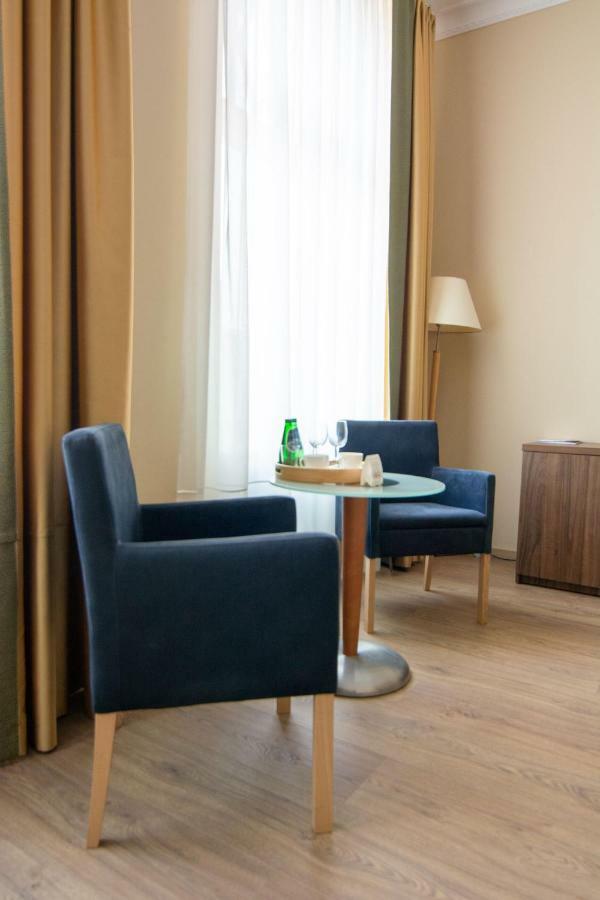 Brass Suites Łódź Exterior foto